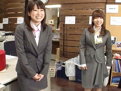 【SOD女子社員】休日に呼び出した同僚の女子社員を騙してファンの前で野球拳させる