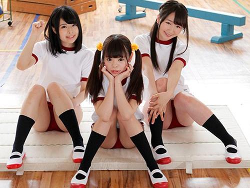 「同級生はもう飽きちゃった」汗臭いおっさんチンポに興奮するパイパンAカップビッチJC