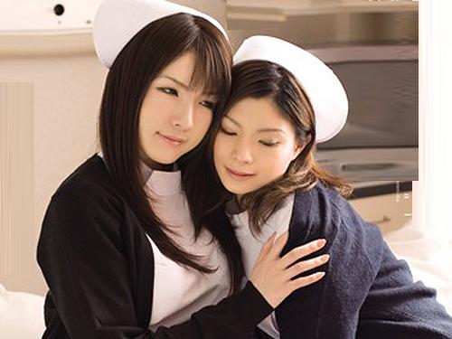 「スケベなクリトリス…消毒して…」女医がナースにレズクンニ＆手マン責めでエロ診察