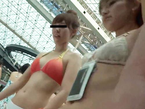 【盗撮】ムラムラ必至！プールで見つけた2人の可愛いビキニお尻をストーキング
