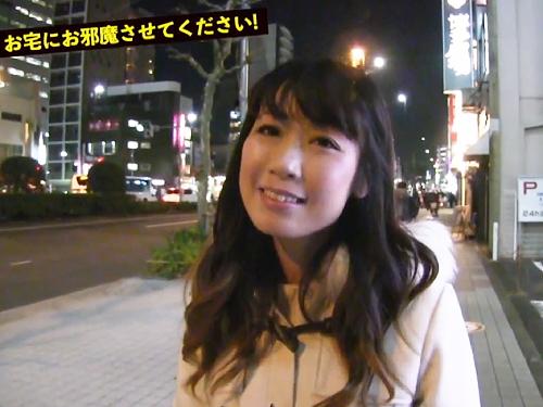 【熟女ナンパ】「自宅見せてください」押しに弱い48歳おばさんの家に上がり込み中出し「娘に怒られちゃうぅぅ」