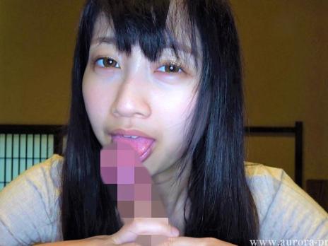 上品な黒髪の真面目な清楚ちゃんを温泉に連れていってドM調教！敏感すぎるマンコにまず喉奥フェラで口内射精【関根奈美】