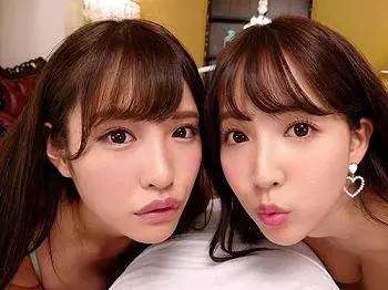 ＜VR＞橋本ありなと三上悠亜が主観パイズリフェラ！！アイドルに責められるハーレム3P！！