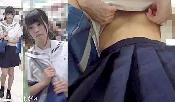 ＜電車痴漢＞激カワロリギャル素人JKを電車で痴漢する鬼畜個人撮影！！パンチラ盗撮流出！！