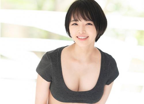 【美少女】ミステリアスな雰囲気をまとった‘ちょっぴり不思議な美才女’