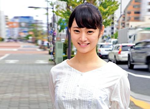 【素人】開脚200度越えの超軟体娘が大きくおま○こおっぴろげ、大開脚素股でイキまくり。そのまま連続中出し！！