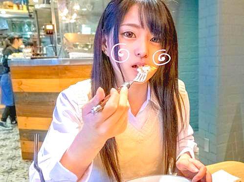 【素人ハメ撮り】「…先っぽ入れるね…ﾄﾞｷﾄﾞｷ♡」SNSで知り合ったロリ美少女JK！いい喘ぎ声でアヘ顔でどアップ！めっちゃ可愛いお顔でアンアン悶えまくっちゃうからフィニッシュは思いっきりお顔に発射！