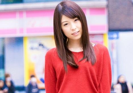 【素人ナンパ】「ちっぱいは今がちょうど食べ頃です。」貧乳ちっぱいギャルのえっちな騎乗位にたまらず膣内射精！