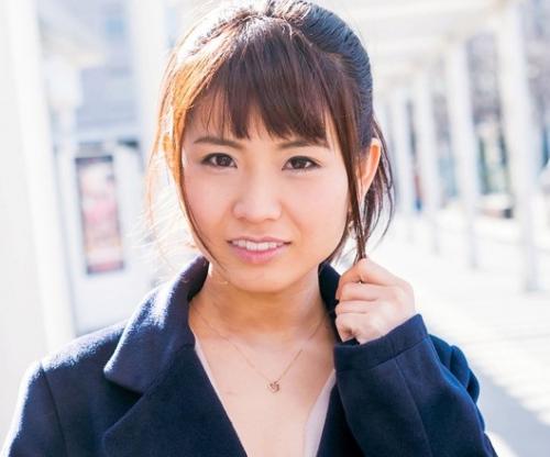 【素人ナンパ】ナンパの免疫なし！街で見かけたスレンダー美女ゲット！途中からゴムを外して中出しセックスへ！