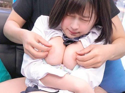 【MM号】「…ﾀﾞﾒ…乳首弱いんです…」パイパン巨乳JKが彼氏を外で待たせて賞金のためにゲームに挑戦！乳首の感度が高いFカップ巨乳のJKちゃんと中出しセックス！