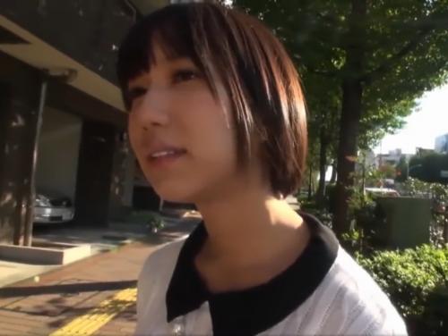 《湊莉久》ショートカットの美少女がクソメンのチ◯ポをヤリたい放題ww