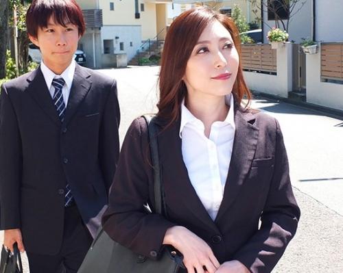 【出張相部屋NTR】「憧れていた女上司とまさかまさかの相部屋宿泊」ようやく見つけた空き部屋一つに、二人きりで泊まる事になって…。