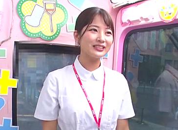 【素人モニタリング】「 癒しの手コキとフェラでヌいてくれませんか？」普段清楚で真面目なナースさんでもち○ぽを目の前にすると火照ってしまうみたいです！