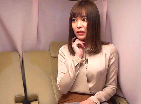 【素人ナンパ】セレブ奥さまたちはド淫乱！旦那以外の男と初めてヤル背徳感で興奮し、なりふり構わずイキまくる！