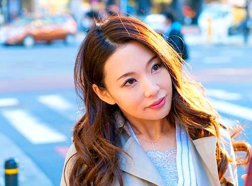 【人妻ナンパ】「四十路妻の旦那にも見せたことのないエッチな姿！！」カッチカチのエロチ○ポを入れられ完全変態化！痴情丸出しのセックス！