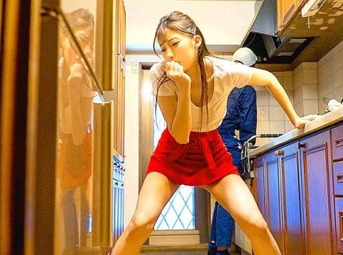 【家政婦にいたずら】「引きこもり息子にゲーム感覚でイカされ続けて…」家事代行サービスのアルバイトで派遣されることになるのだが