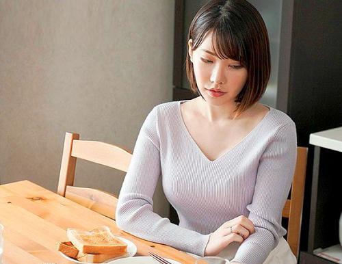 【不倫】「…妻の買うコンドームがワンサイズ大きい-。」彼女は間違えて買っただけと言っているが…。
