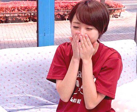 【素人】スポーツに本気で打ち込む体育大学の女子生徒がエッチな手コキ！
