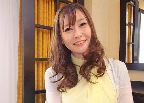 【人妻ナンパ】一期一会の男女の本能セックス！なりふり構わず貪り合う！街行くセレブリティな奥様。