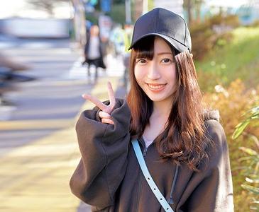 【素人】可愛い下着の上から胸をもむと「アンっ//」と可愛い声がwギンギンのチ○コを咥えてもらい高速ピストンでひぃひぃ言わせてやりました！W