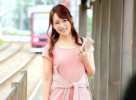【素人】「ヨダレを垂らして逝きまくります！」地方住みの素人妻に媚薬で焦らし高めて敏感膣奥生中出し。