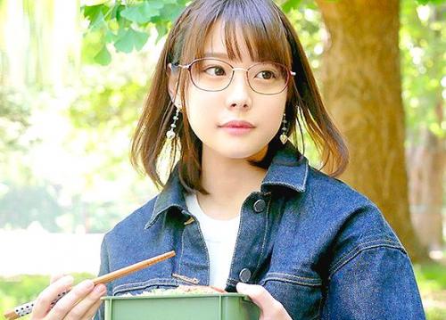 ＝文学美少女＝物静かな控えめ文系少女が、だだイクだけじゃない、心と心を通わせた激イキセックス！
