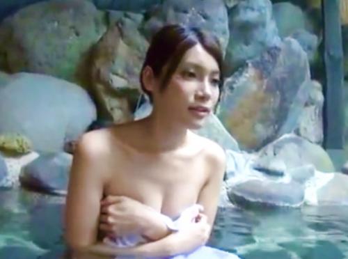 【人妻ナンパ】「恥ずかしいです///」混浴に1人で来ている奥様に話しかけて肉体関係に持ち込めるか！？
