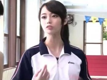 【時間よ止まれ】時を止めたキモ男が水泳美女の顔をベロベロ舐め回し唾液まみれに汚して成敗ww