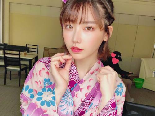 ＜膣内射精＞隣に彼女がいるのに構わずNTR生中出し！えちえち神おっぱいで誘惑してくる超絶エロカワ痴女ｗｗ＜ナイスバディ＞