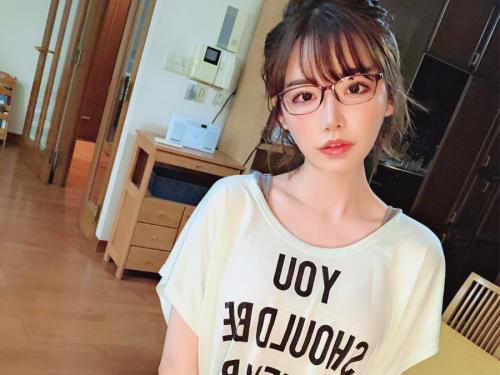 ＜最新作＞ナイスバディな妻の妹を奴隷調教！超SSSクラスの美巨乳をスマホ撮影＆ゴム無しで生中出しｗｗ＜人妻NTRレイプ＞