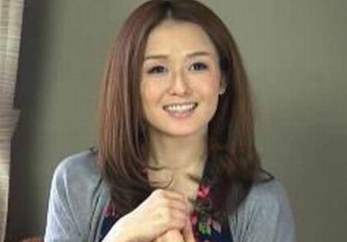 【人妻ナンパ企画】娘の隣で寝取られSEX！フェロモンムンムン街でナンパされた母娘が温泉旅館で寝取られるｗｗ