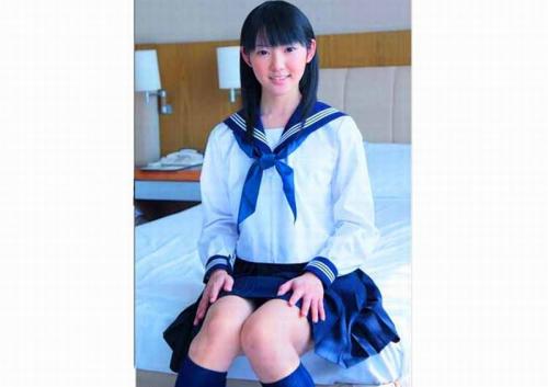 【淫行女子高生】AKBま◯ゆ激似と噂のロリJKをメタボ親父が激ピストン！⇒唾液♥飲ませながらｽﾞｺｽﾞｺｽﾞｺ野獣SEX