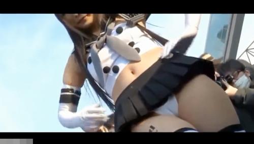 【アニコス】【同人 素人】コミケでGETしたエグい食い込みパンティの激カワレイヤー♡もはや誘ってるだろこのマンスジww