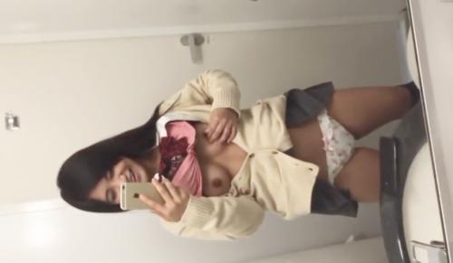 【スマホ自撮り】「ｲｯちゃいそ♡...あ..イッちゃう♡」スマホ中継で彼氏の言いなりオナニー♡永久保存の激カワ関西弁JKビッチ♡