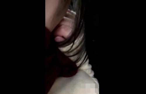 【リアル痴漢】鬼畜すぎる問題映像！大人しそうなJKがはじめての痴漢に声も出ずただひたすらに停車駅を待つ...
