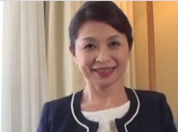【熟女ナンパ】年下の男に優しくされ満足げな五十路熟女