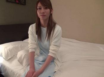【素人ナンパ】美容外科に勤務する女性が登場！悩み相談に便乗して中出し成功