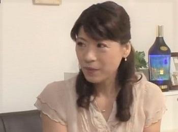 【熟女ナンパ】上品な奥様を自宅に連れ込み仲良くなってセックス