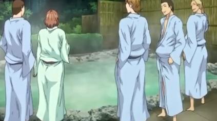 温泉旅館の女湯にて旦那に見られながら巨乳でスレンダー美人妻は発情した男たちに犯されていく‥
