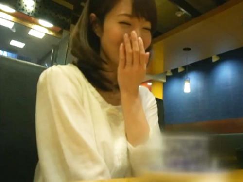 ＜人妻ナンパ＞「もっと逝きたいです♥♥いくイクーーーッ！」かなり上級の美人でプリケツも最高なエチエチ不倫妻ｗ＜膣内射精＞
