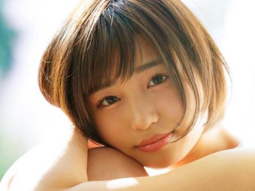 ＜唯井まひろ＞業界初2000年生まれ美少女！素人だった週プレ掲載グラドルが紗倉まな嬢に憧れて鮮烈デビューｗ＜AV処女作＞