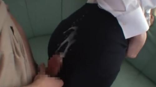 美尻タイトスカート美女に尻コキからの尻射で大量ぶっかけ♡服を着てるのが逆にエロくてパンパンのお尻へ精子放出ｗ