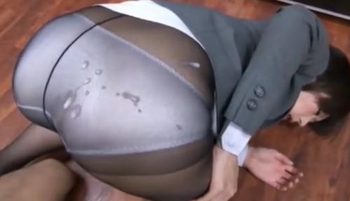 爆尻パンストスカートOLのお尻で尻コキから尻射ぶっかけ♡お尻の圧力でチンポが限界突破で精子ドッピュン♡