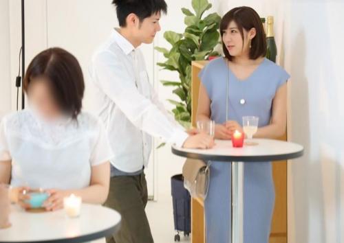 【逆転マジックミラー号】学生時代ズリネタにしていた爆乳同級生の中出しセックスをみんなで鑑賞してみた。