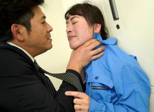 【ヤバイやつ】へえ、やっぱり結構いいカラダしてるじゃん？清掃業務中の逃げ惑う美熟女を犯しまくった！！