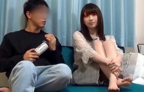 【素人ナンパ】キツキツ極狭オマ○コの童顔ロリのセックスを隠し撮り！