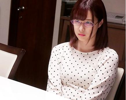 【NTR】パート先の店長とのセックスに溺れ、気持ち良過ぎてやめられなくなってしまった。