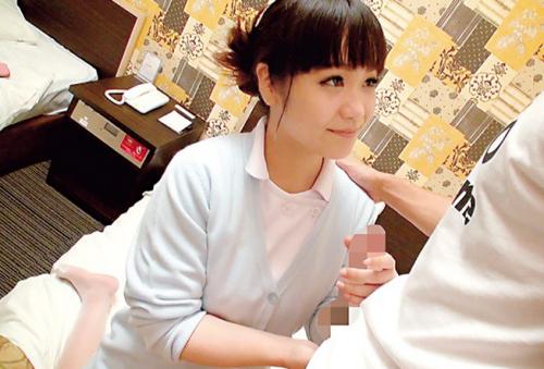 【素人】Ｇカップのナイスボディのナースさんが童貞をリードして筆おろし！！