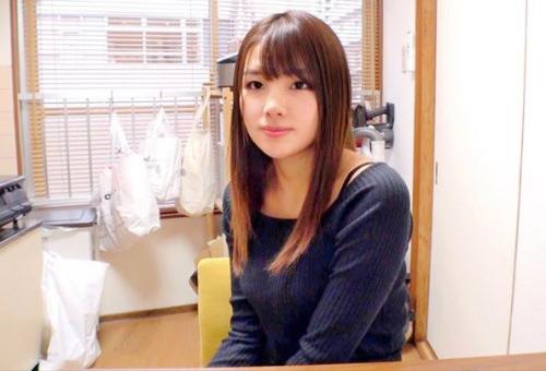 【素人ナンパ】某テレビ番組のフリをして素人お嬢さんの自宅を訪問。異様に冷静で完全なるオトナ女子だが、まだまだ盛りたいお年頃。