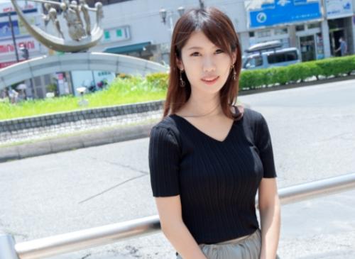 【素人ハメ撮り】学校のPTAの役員やっていますって感じのエレガントな奥様です。